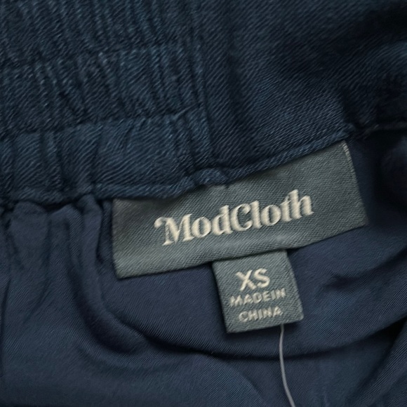 Blue Pencil Skirt with Pockets - Picture 4 of 6